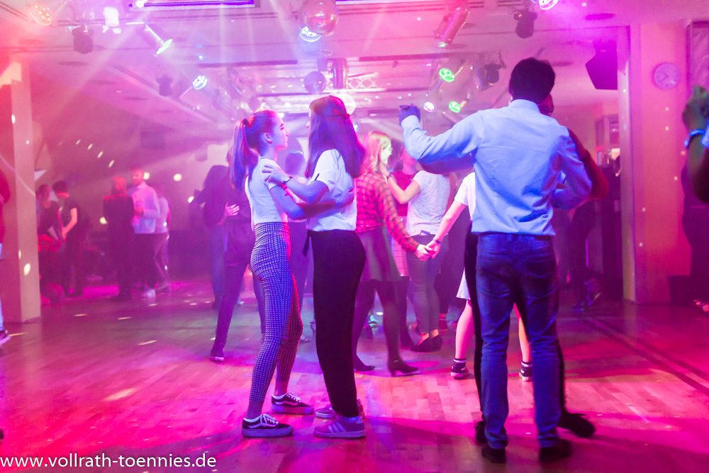 2020 01 11 Tanzparty 2100